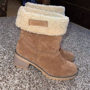 DOTACOKO Suede Chunky Heel Ankle Booties